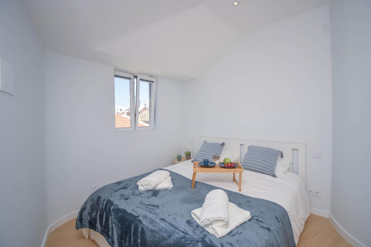 Central & Stylish 2 Bedroom Apartment W/ Balcony Віавіа Zewnętrze zdjęcie